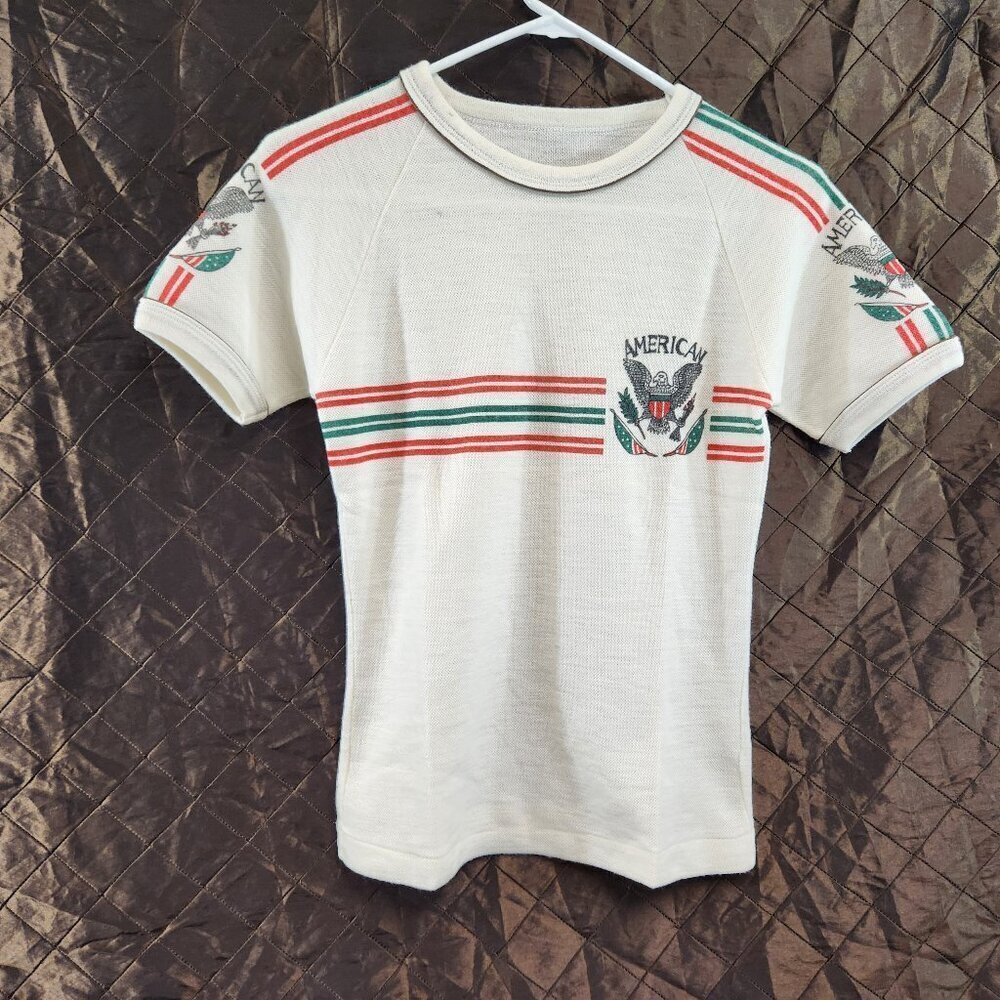 Vintage American Green & Red T-Shirt Eagle & Flag Crest Knit
